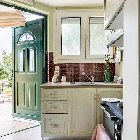 Апартаменты Erato In