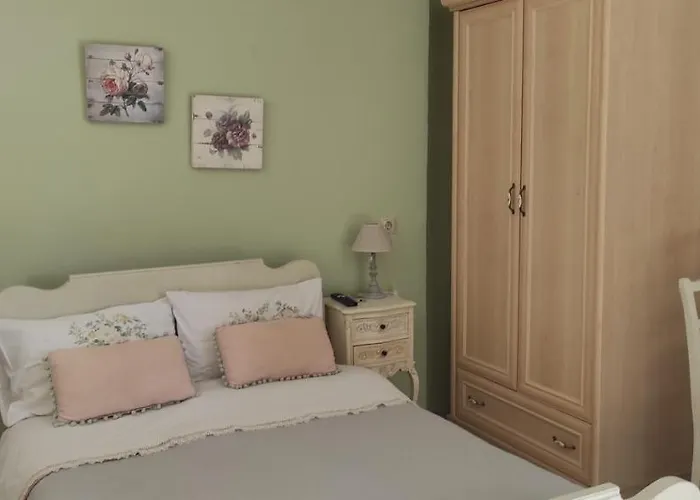 Erato In Apartament *